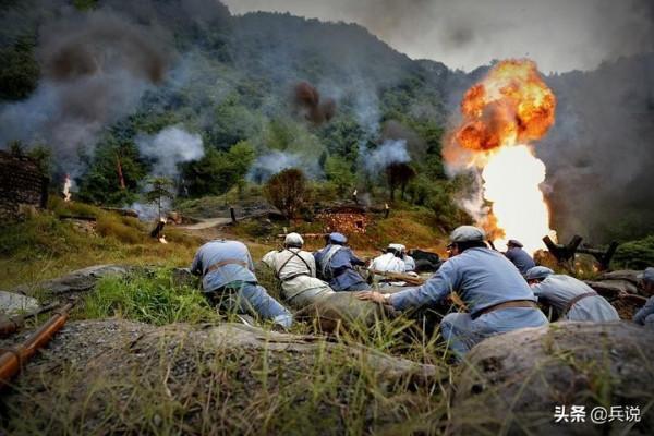 陳昌浩乘機空投迫擊炮彈，老紅軍回憶：總政委是少有的美男子
