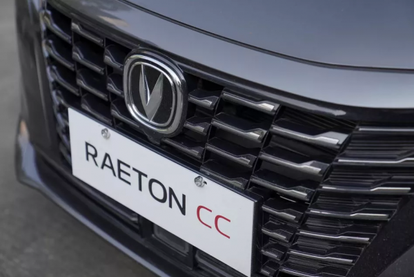 十萬出頭，比軒逸舒服，比思域更兇，銳程CC憑什麼不能是首選？