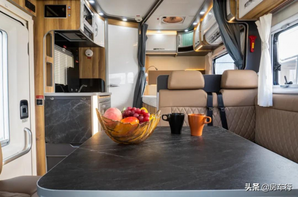 享舒適之旅,度羅馬假日,新星羅馬假日T600風尚款房車​ 享舒適之旅,度羅馬假日,新星羅馬假日T600風尚款房車​