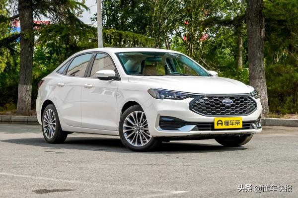 10萬元實用家轎,福特福睿斯對比大眾朗逸 10萬元實用家轎,福特福睿斯對比大眾朗逸