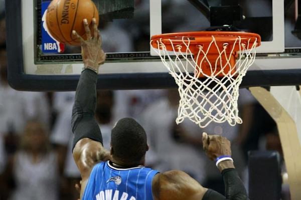 曾經單換詹姆斯的男人,霍華德的巔峰時期有多強 曾經單換詹姆斯的男人,霍華德的巔峰時期有多強