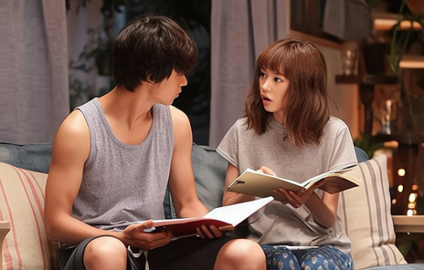 閨蜜隔三岔五來家吃飯，有天我彎腰撿筷子後，我掀翻了桌子