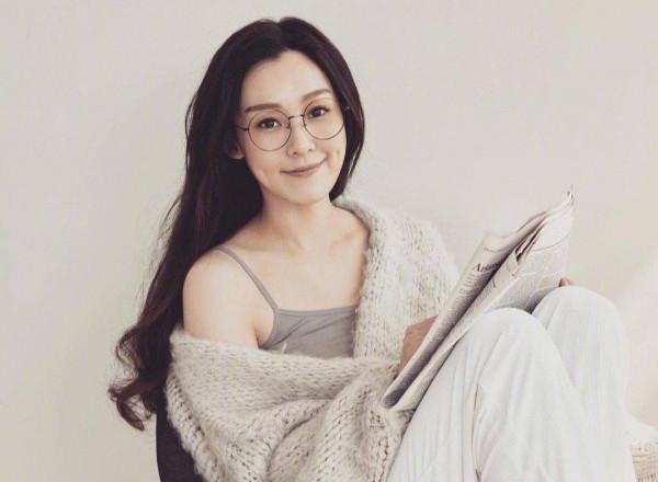 灣灣茶女范瑋琪：碰瓷哈佛大立學霸人設，憑一己之力作掉所有閨蜜