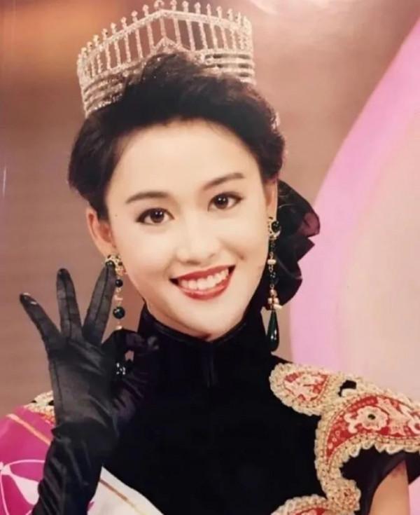 過氣港姐的窘況：線上求工作、身材嚴重發福，吃五塊錢麵包當晚餐