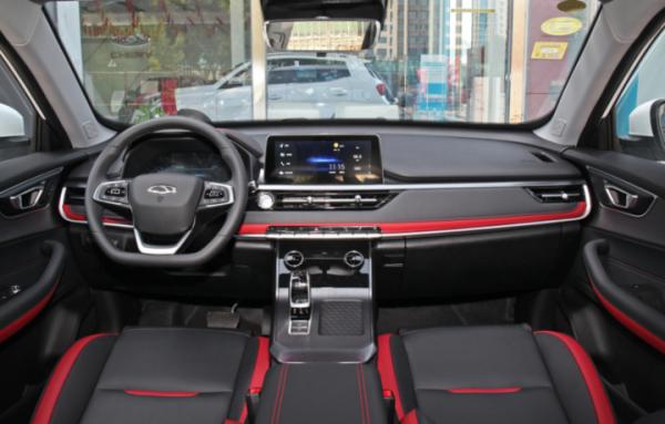 個性化小型SUV對決:新寶駿RS-3和瑞虎5X誰更值得買? 個性化小型SUV對決:新寶駿RS-3和瑞虎5X誰更值得買?