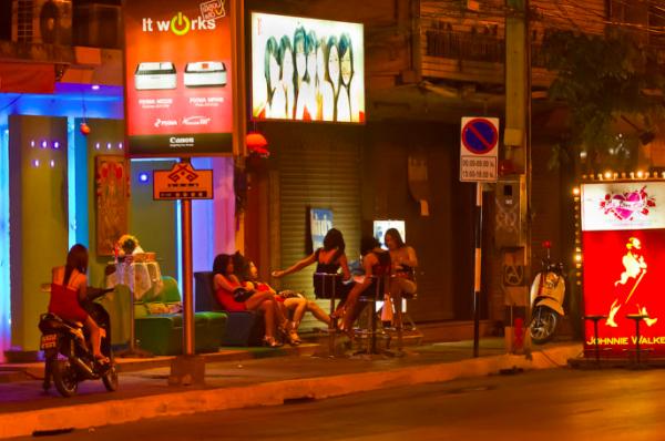 女兒遭拐印度，母親跨國拯救！曝出東南亞未成年被販賣黑暗