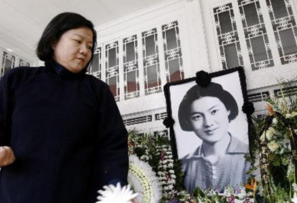 章含之回憶：與喬冠華在一起的最後五年，過得異常平靜