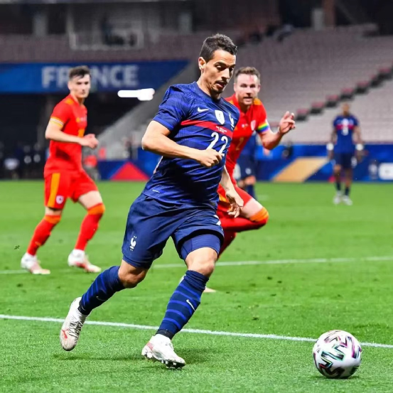 本耶德爾:30歲了,我才想起20歲時的夢想,但又何妨 本耶德爾:30歲了,我才想起20歲時的夢想,但又何妨