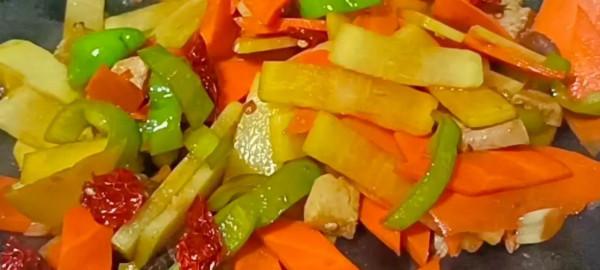 家常炒菜有特色，推薦5道炒菜方法棒，葷素搭配麻辣鮮香