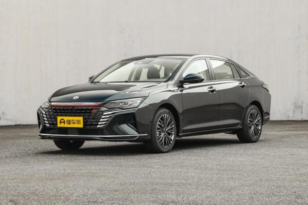 年輕人的第一臺轎跑，&quot;首付&quot;買思域，還是&quot;全款&quot;買奕炫MAX