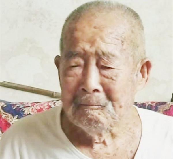 2020年，河南老兵慶祝114歲大壽，拒絕慰問金：八路軍不愛財
