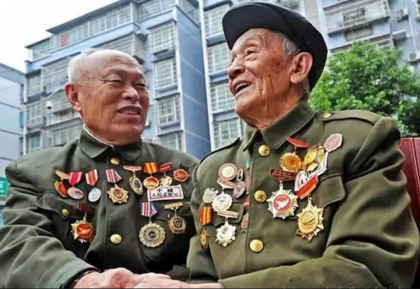 1984年,一四川農民給政府寫信:我就是金日成找了33年的戰鬥英雄 1984年,一四川農民給政府寫信:我就是金日成找了33年的戰鬥英雄