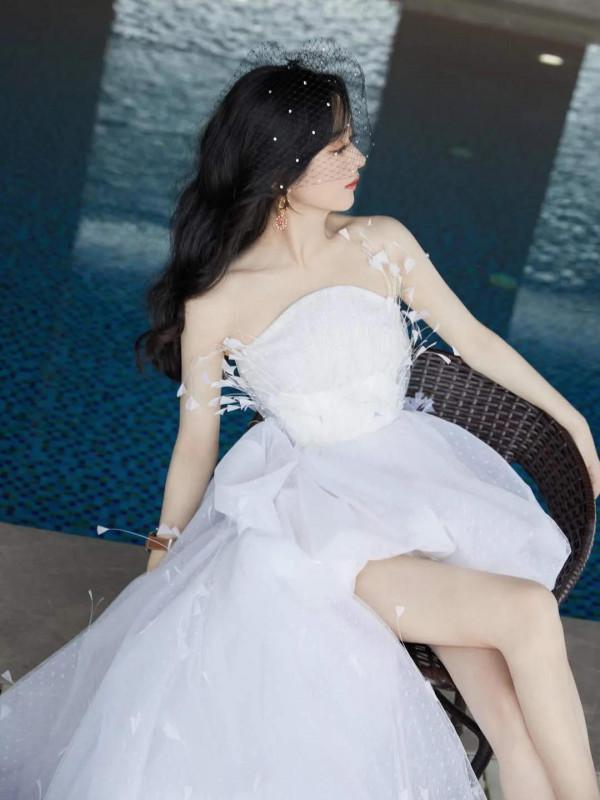 趙麗穎五套白色穿搭，美出了新高度俏皮，冷豔，仙氣，清純，高貴