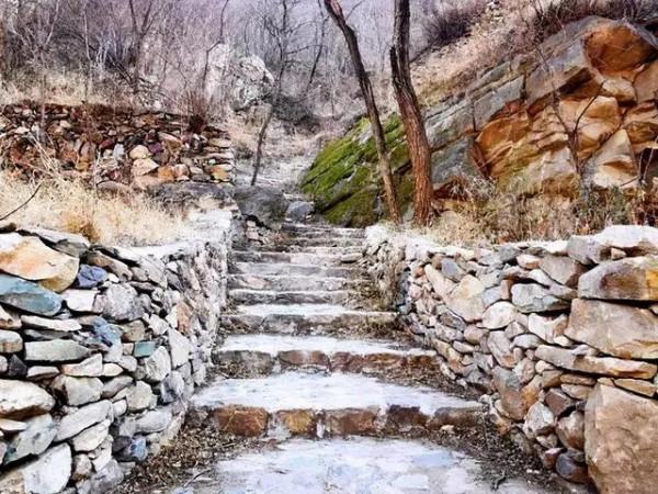 北京冬天去哪看冰瀑?收好,這10個人少景美的好地方 北京冬天去哪看冰瀑?收好,這10個人少景美的好地方