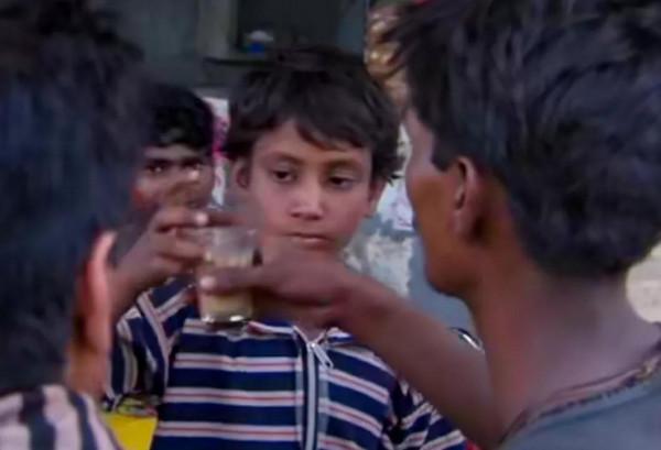 印度阿朗鎮：巨型船舶的墓場，數萬窮人的天堂，血與淚擰成的夢想