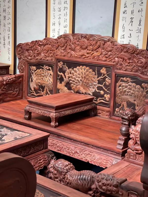 血檀霸王雄獅孔雀開屏沙發十二件套