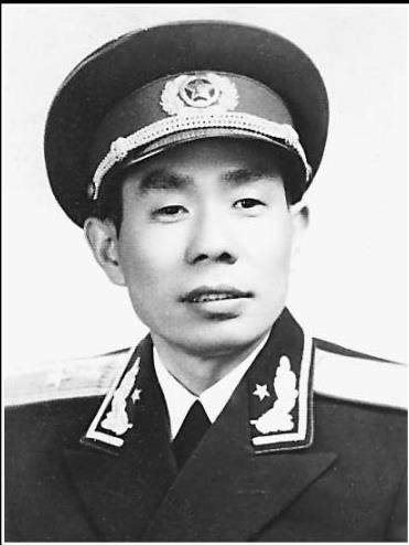 薛嶽準確判斷出我軍登陸時間和地點，為何還是丟了海南島