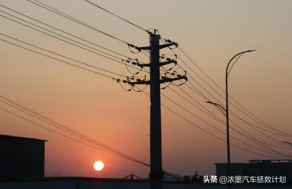 致臻經典｜修復一臺頂級的法拉利512TR，前鏟手工製作的小節呈現