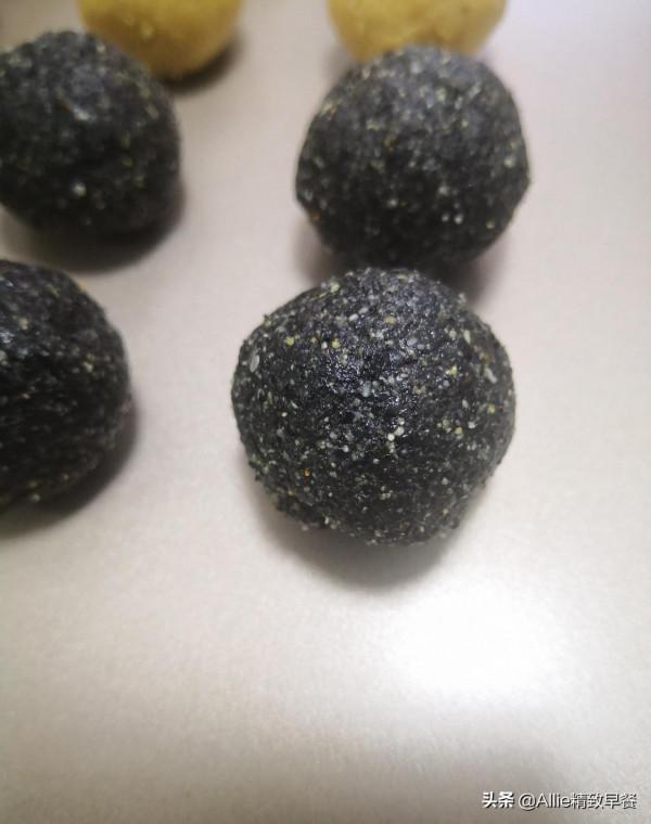 還在買冷凍湯圓嗎？教您做兩種餡的南瓜湯圓，香甜粘糯又營養，贊