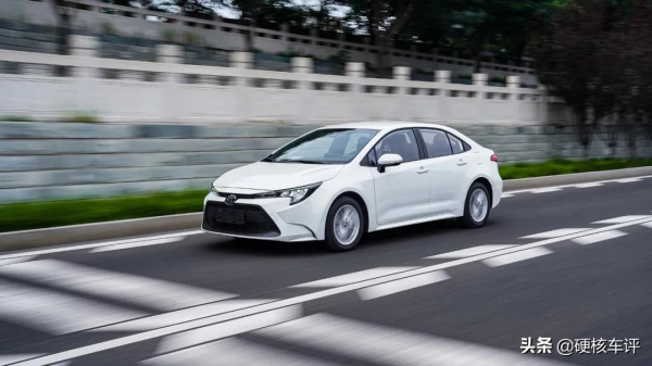 憑實力成為家轎王?試駕雷凌TNGA 1.5L 憑實力成為家轎王?試駕雷凌TNGA 1.5L