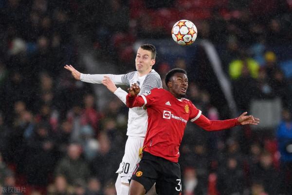 歐冠首秀的曼聯U20都怕丟球，朗尼克激勵他們不再腿打哆嗦