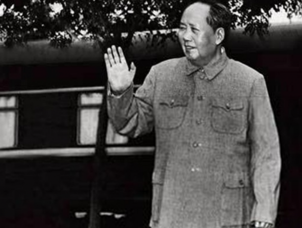 1951年曾澤生受表彰後說心裡話,彭德懷不同意,直言:這是什麼話 1951年曾澤生受表彰後說心裡話,彭德懷不同意,直言:這是什麼話