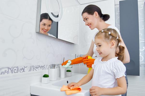 孩子一言不合發脾氣摔東西,不打不罵不哄,給他一個“概念”就好 孩子一言不合發脾氣摔東西,不打不罵不哄,給他一個“概念”就好