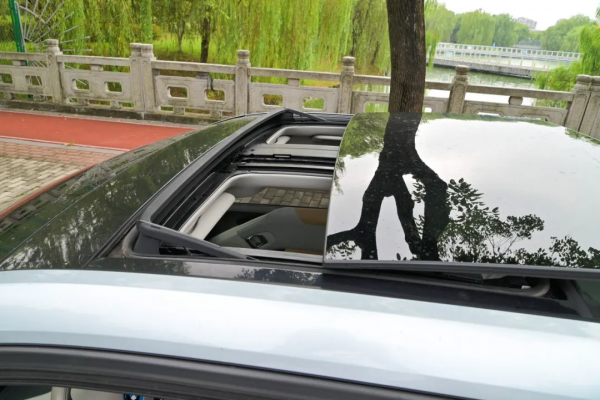 全碳纖“未來之車”，寶馬i3增程版亮點多多