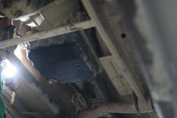 怪獸修車：翻新一輛二手的鈴木-吉姆尼，精心施工，再現完美