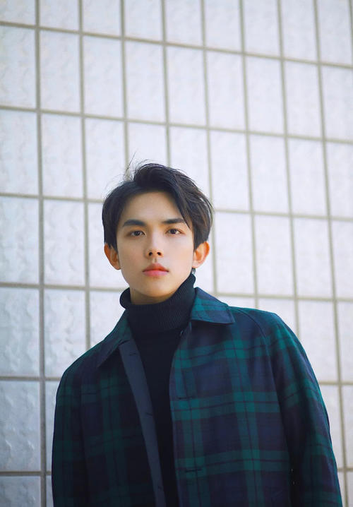 人前貴公子，人後“靠女人上位”？這五位男星，都曾被叫軟飯男