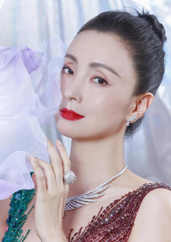 214號“女神”陶虹