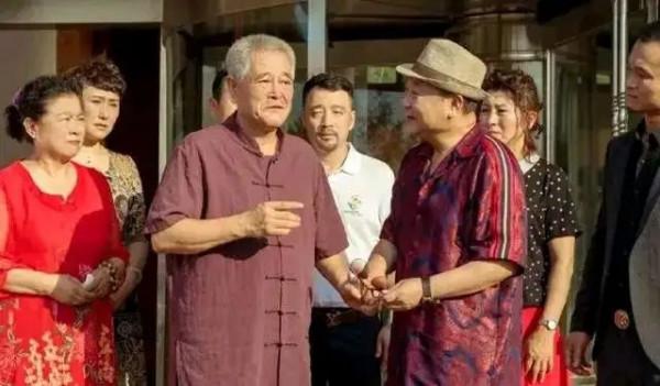 開公司也五五分,鳳凰傳奇的清醒,打臉六對因利益反目成仇的組合 開公司也五五分,鳳凰傳奇的清醒,打臉六對因利益反目成仇的組合