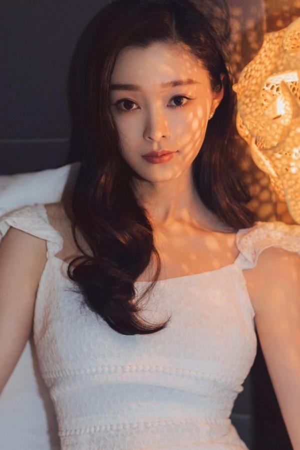 李易峰再演臥底，宋軼出演霸氣老闆娘