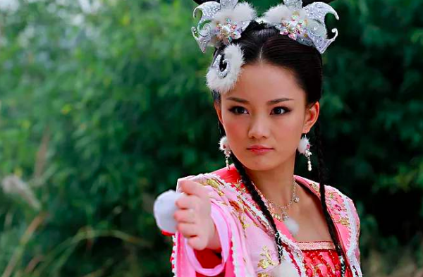 這6位女演員，既無演技又無顏值，關係戶三個字彷彿直接寫在臉上