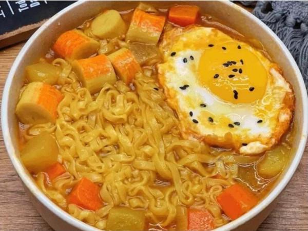 麵條不要再水煮了,這樣做一週吃七次都不膩太香了 麵條不要再水煮了,這樣做一週吃七次都不膩太香了