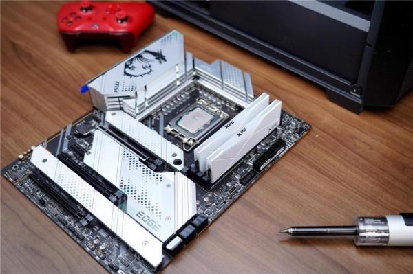 無限映象,靜音水泵,這次的威剛XPG 霜盾ARGB360水冷玩的有點嗨 無限映象,靜音水泵,這次的威剛XPG 霜盾ARGB360水冷玩的有點嗨