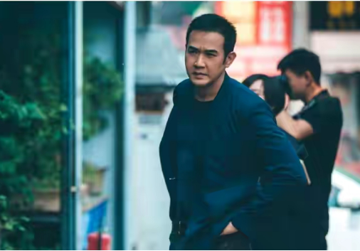 港星盧慶輝移居內地15年,定居北京稱很幸福,演大陸警察圓夢 港星盧慶輝移居內地15年,定居北京稱很幸福,演大陸警察圓夢