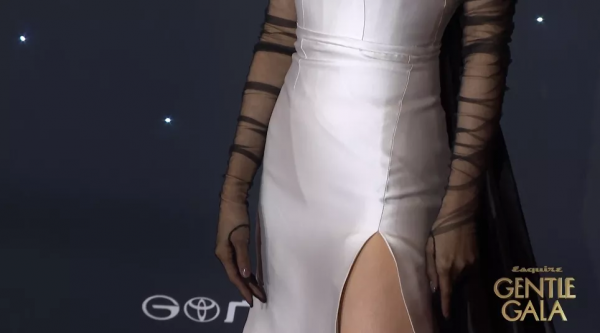 2022開年紅毯:張雨綺變臉認不出,吳謹言好怪,郭采潔收了神通吧 2022開年紅毯:張雨綺變臉認不出,吳謹言好怪,郭采潔收了神通吧