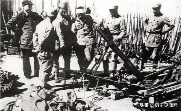 這才是抗戰中真正的日俘,跟抗戰劇完全不同,當了俘虜還面露兇光 這才是抗戰中真正的日俘,跟抗戰劇完全不同,當了俘虜還面露兇光