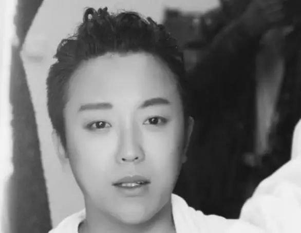 44歲的李玉剛，讓人心疼