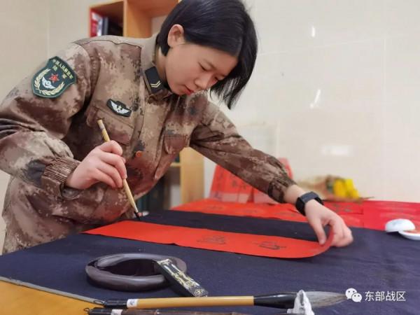 視點｜4天4夜，104副對聯貼滿營區