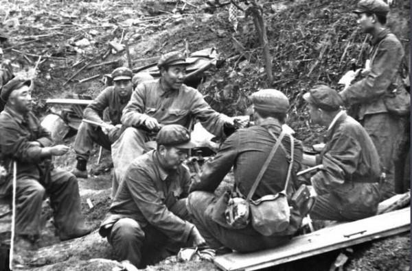 1949年傅作義宣佈起義,跟隨起義的四個軍長,後來結局如何? 1949年傅作義宣佈起義,跟隨起義的四個軍長,後來結局如何?