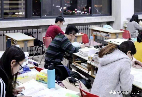 研究生迎來&OpenCurlyDoubleQuote;新訊息&rdquo;，學費或上漲6&period;3萬元，將在2022年正式實行