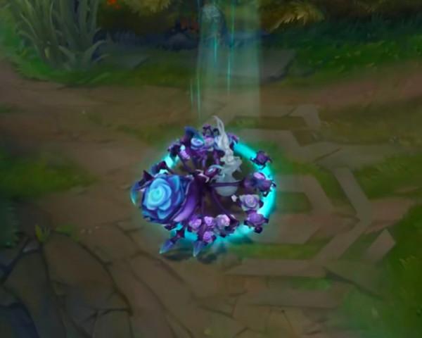 LOL三套新面板放出，水晶玫瑰持續拉胯，青花瓷和爆竹誠意滿滿