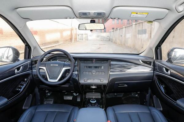 續航401KM，軸距超2米8，自主純電MPV，帶你看長安歐尚科尚EV