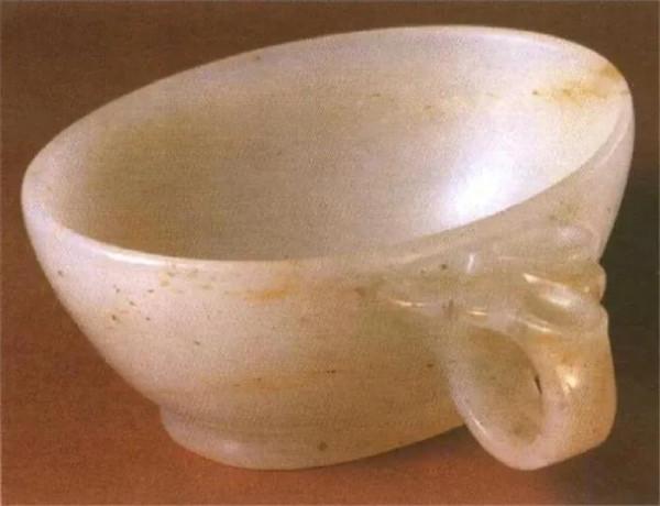 精美館藏飲酒玉杯欣賞（5）