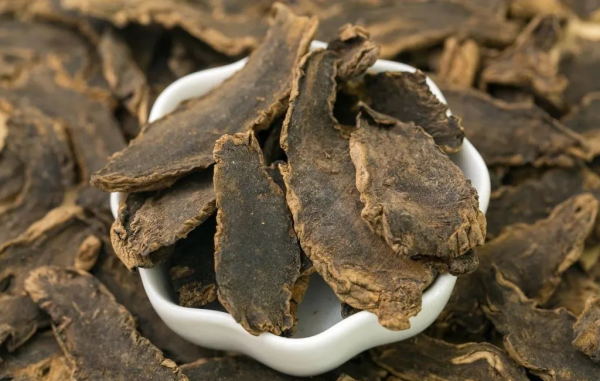 慢性咽炎惹人煩，一個泡茶方法輕鬆解決，僅需六味藥