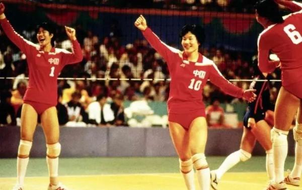 吳京“中國”外套被指抄襲韓劇？網友：穿越到未來抄襲？