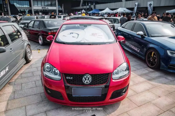 如果不提醒我,我真的以為這臺速騰是5代GTI 如果不提醒我,我真的以為這臺速騰是5代GTI