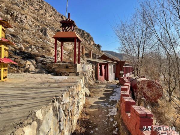 探尋拍攝包頭固陽縣銀號鏨字石刻